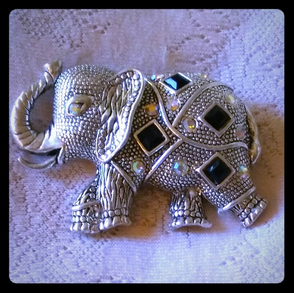 BONSNY Spilla Elefante Gioiello Con Cristalli E Smalto - Fermaglio A Forma Di Elefante Per Donna, Sciarpe, Abiti, Accessori - Regalo